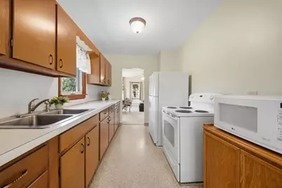 10901 Russell Avenue S, Bloomington, MN 55431 - Photo 6