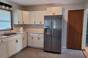 985 Bradley St, Saint Paul, MN 55130 - Photo 8