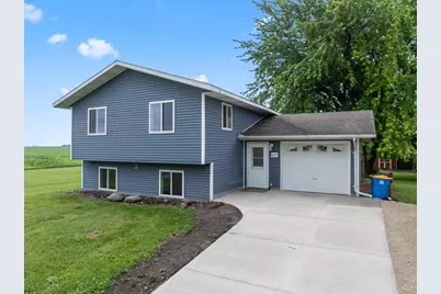 647 2nd Street NE, Blooming Prairie, MN 55917 - Photo 2