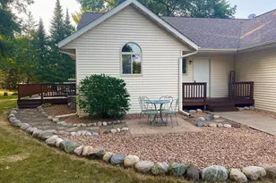 13961 Grand Oaks Ct, Baxter, MN 56425 - Photo 2