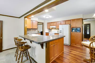 17200 Barberry Circle, Eden Prairie, MN 55346 - Photo 16