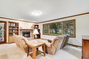 17200 Barberry Cir, Eden Prairie, MN 55346 - Photo 8