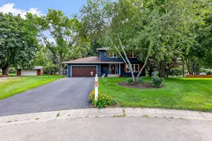 17200 Barberry Cir, Eden Prairie, MN 55346 - Photo 2