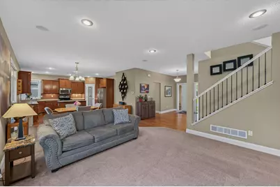 20685 Frost Court, Lakeville, MN 55044 - Photo 8