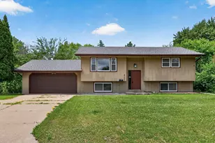 6709 Colorado Ave N, Brooklyn Park, MN 55429 - Photo 2