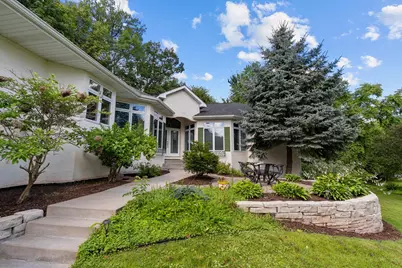 2888 Forest Ridge, Chaska, MN 55318 - Photo 2