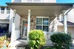 952 Conner St, Chaska, MN 55318 - Photo 2