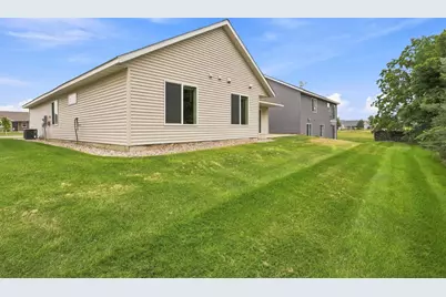 1633 18th Avenue NW, Willmar, MN 56201 - Photo 32