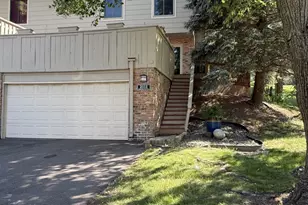 2111 Kings Valley Rd W, Golden Valley, MN 55427 - Photo 4