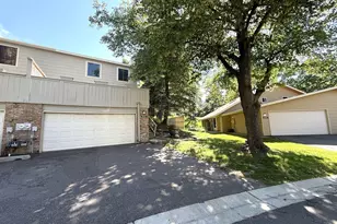 2111 Kings Valley Rd W, Golden Valley, MN 55427 - Photo 2