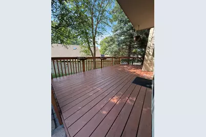 2111 Kings Valley Road W, Golden Valley, MN 55427 - Photo 10