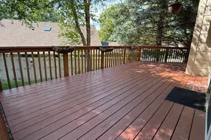 2111 Kings Valley Rd W, Golden Valley, MN 55427 - Photo 10