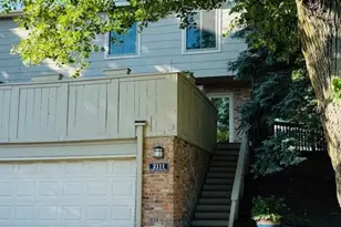 2111 Kings Valley Rd W, Golden Valley, MN 55427 - Photo 4