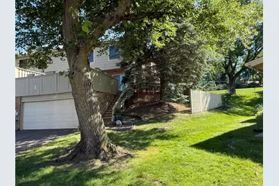 2111 Kings Valley Road W, Golden Valley, MN 55427 - Photo 6