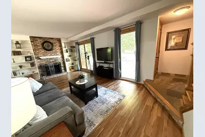 2111 Kings Valley Road W, Golden Valley, MN 55427 - Photo 16