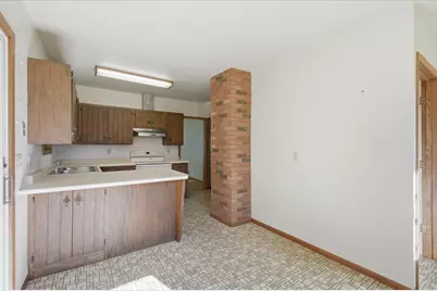 796 Magnor Lake Drive, Clayton, WI 54004 - Photo 8