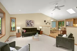 300 Kenmar Cir, Minnetonka, MN 55305 - Photo 18