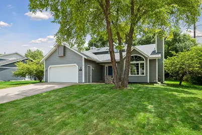 17195 Daniel Lane, Eden Prairie, MN 55346 - Photo 2