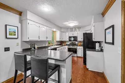 17195 Daniel Lane, Eden Prairie, MN 55346 - Photo 12