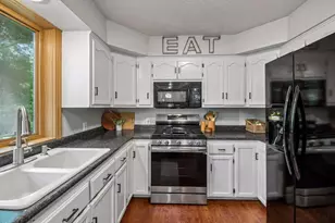 17195 Daniel Ln, Eden Prairie, MN 55346 - Photo 14