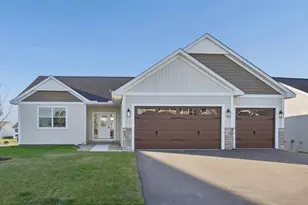 1703 Spruce St, Farmington, MN 55024 - Photo 4