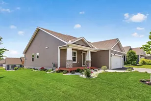 18099 Heirloom Ct, Lakeville, MN 55044 - Photo 2