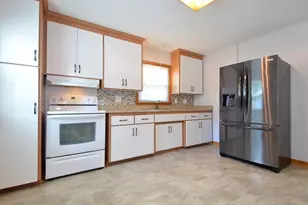 4639 Colorado Ave N, Crystal, MN 55422 - Photo 14