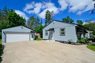 4639 Colorado Ave N, Crystal, MN 55422 - Photo 2