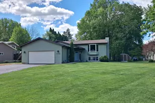 5795 Amy Ln, Maple Plain, MN 55359 - Photo 8
