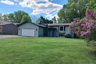 5795 Amy Ln, Maple Plain, MN 55359 - Photo 4