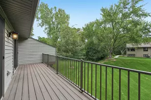 1386 Arden View Dr, Arden Hills, MN 55112 - Photo 38