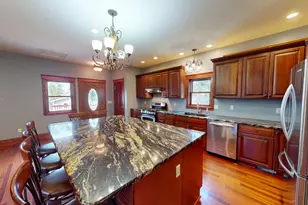 1426 Circle Dr, Albert Lea, MN 56007 - Photo 4