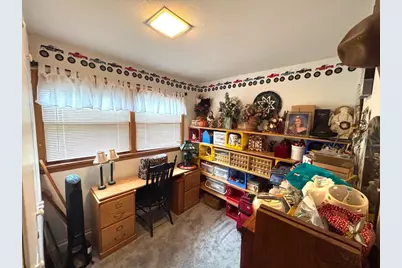 907 Arnold Avenue N, Thief River Falls, MN 56701 - Photo 14