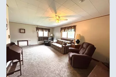 907 Arnold Avenue N, Thief River Falls, MN 56701 - Photo 22