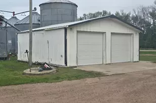 35158 830th St, Brewster, MN 56119 - Photo 6
