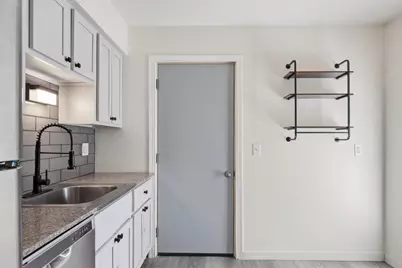 323 E 43rd Street, Minneapolis, MN 55409 - Photo 16