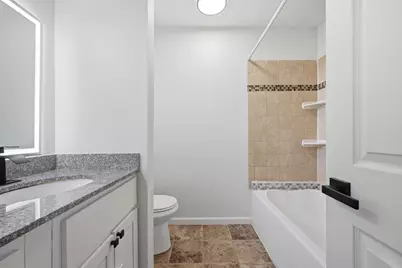 323 E 43rd Street, Minneapolis, MN 55409 - Photo 22