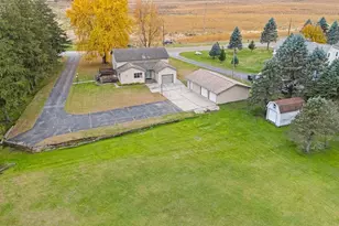 425 W Franklin St, Morristown, MN 55052 - Photo 46