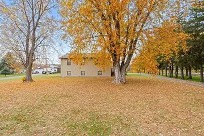 425 W Franklin Street, Morristown, MN 55052 - Photo 38