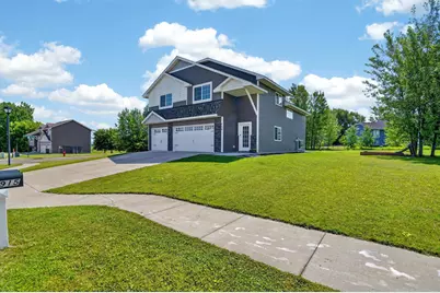 900 Highview Loop SE, Pine City, MN 55063 - Photo 2