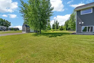 900 Highview Loop SE, Pine City, MN 55063 - Photo 10