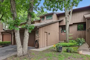 2687 Sumac Ridge, White Bear Lake, MN 55110 - Photo 2