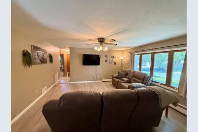 457 Division Street, Gaylord, MN 55334 - Photo 6