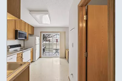 15749 Fjord Avenue, Apple Valley, MN 55124 - Photo 6