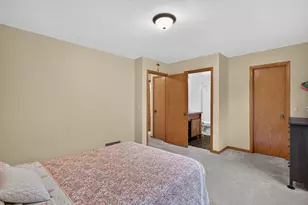 4410 S River Run, Savage, MN 55378 - Photo 18