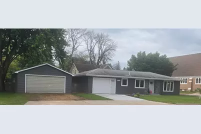 1502 2nd Avenue, Mountain Lake, MN 56159 - Photo 2
