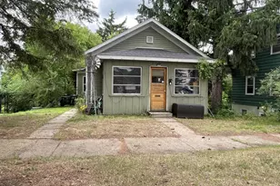 219 Gillis Ave NE, Brainerd, MN 56401 - Photo 1