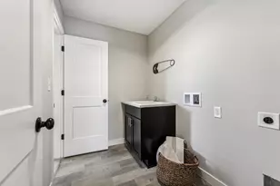 15757 Aquila Ave, Savage, MN 55378 - Photo 36