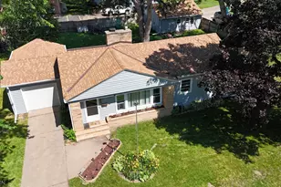 220 Cypress St S, Cambridge, MN 55008 - Photo 2