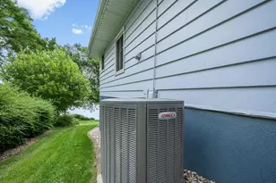 455 W Amber Lake Dr, Fairmont, MN 56031 - Photo 52